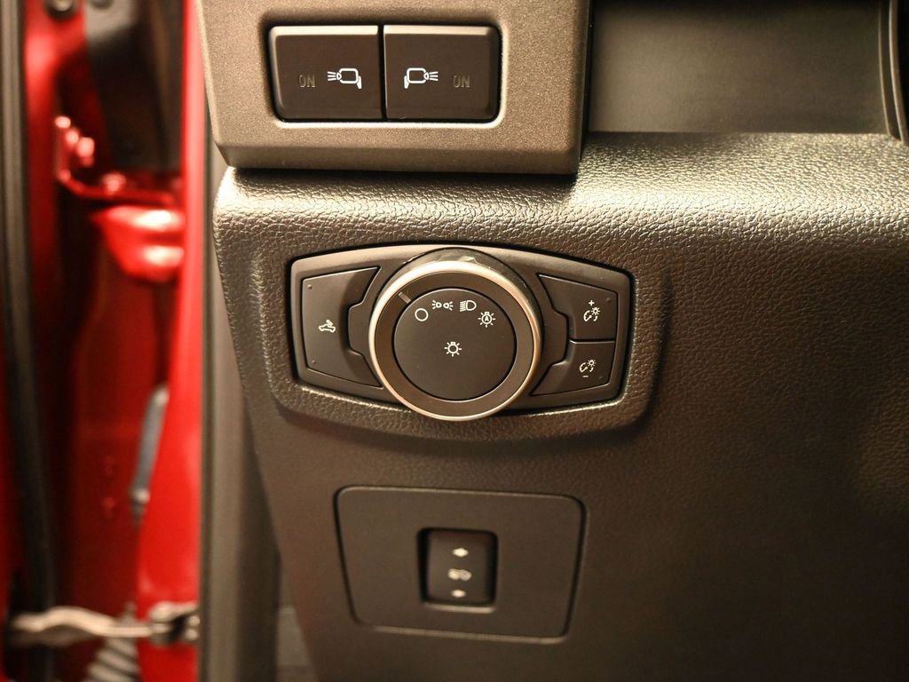 Certified 2017 Ford F150 Raptor w/ Equipment Group 802A Luxury image 41