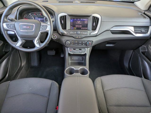 Used 2024 GMC Terrain SLE image 12