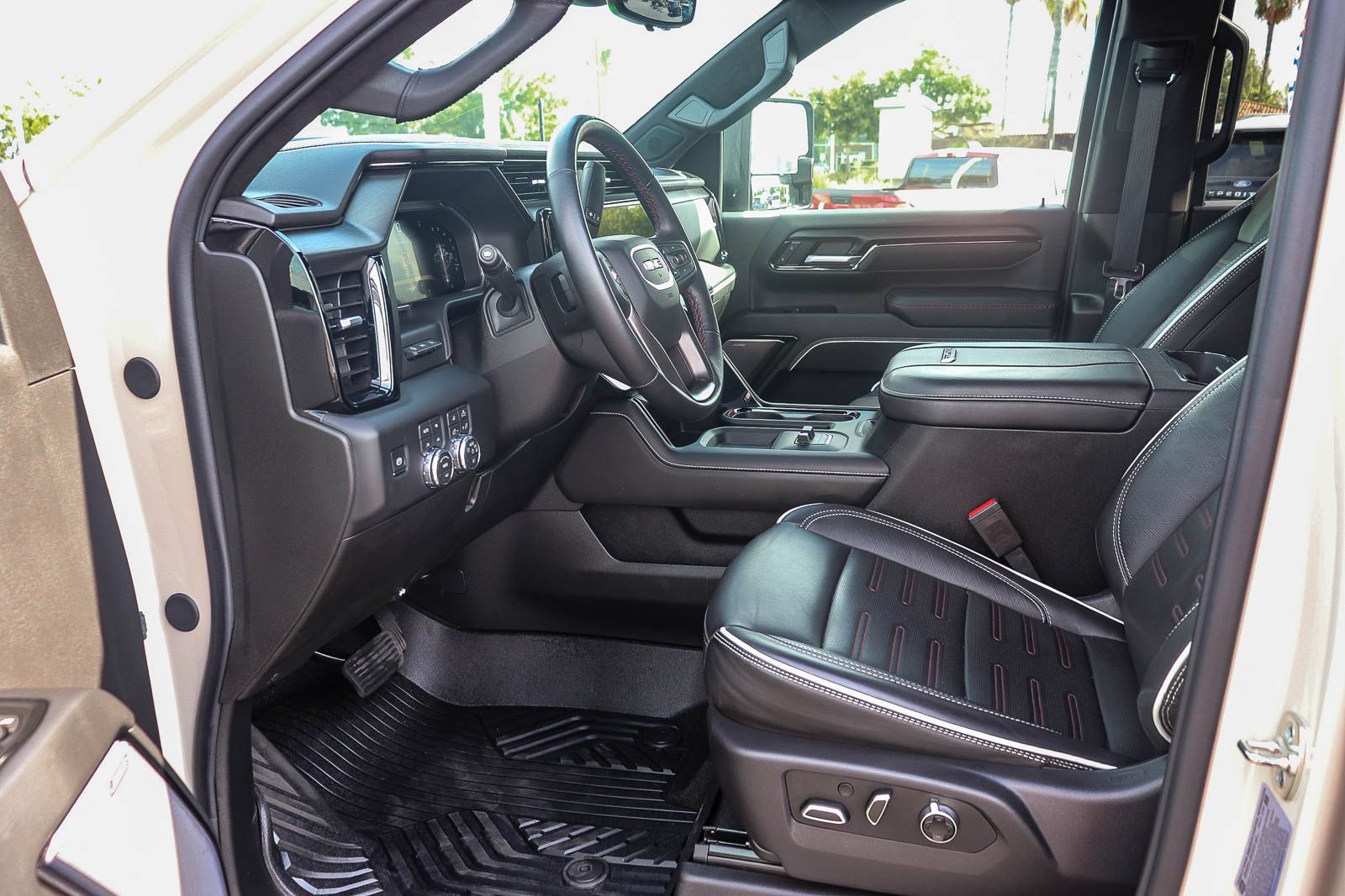 Used 2026 GMC Sierra 2500 AT4X w/ AT4X AEV Edition AWD/4WD image 18