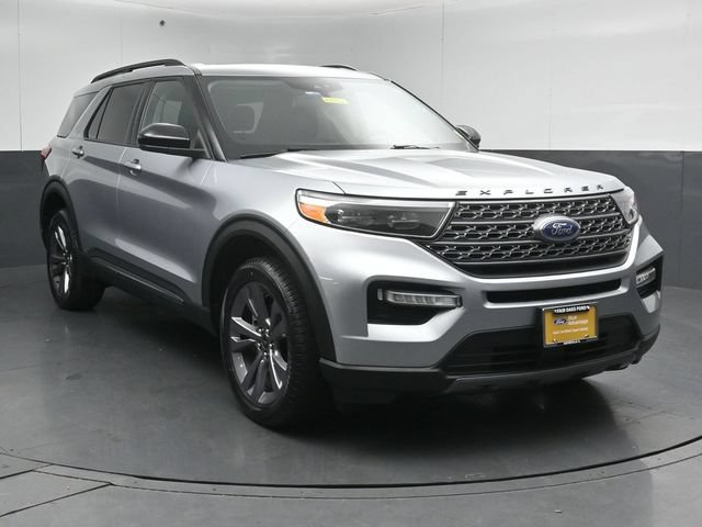 Certified 2023 Ford Explorer XLT w/ Equipment Group 202A