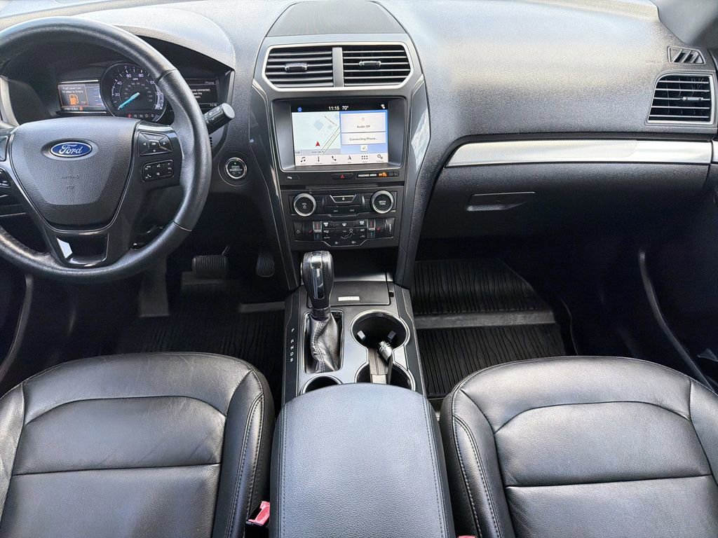 Certified 2018 Ford Explorer XLT w/ Equipment Group 202A image 14