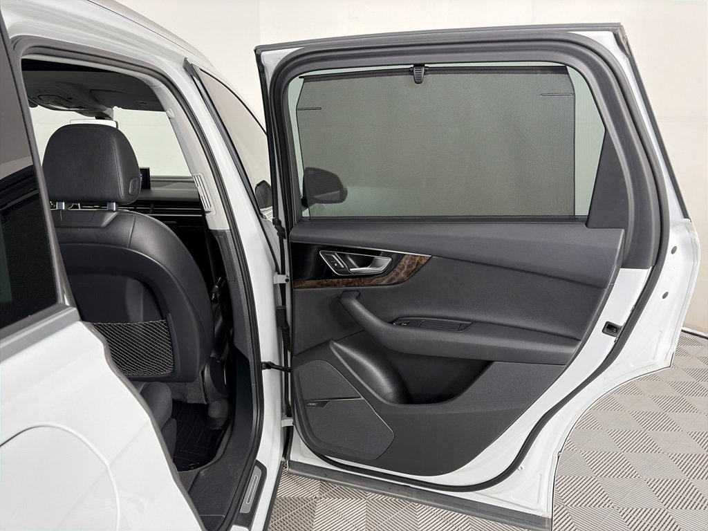 Used 2018 Audi Q7 3.0T Prestige image 28