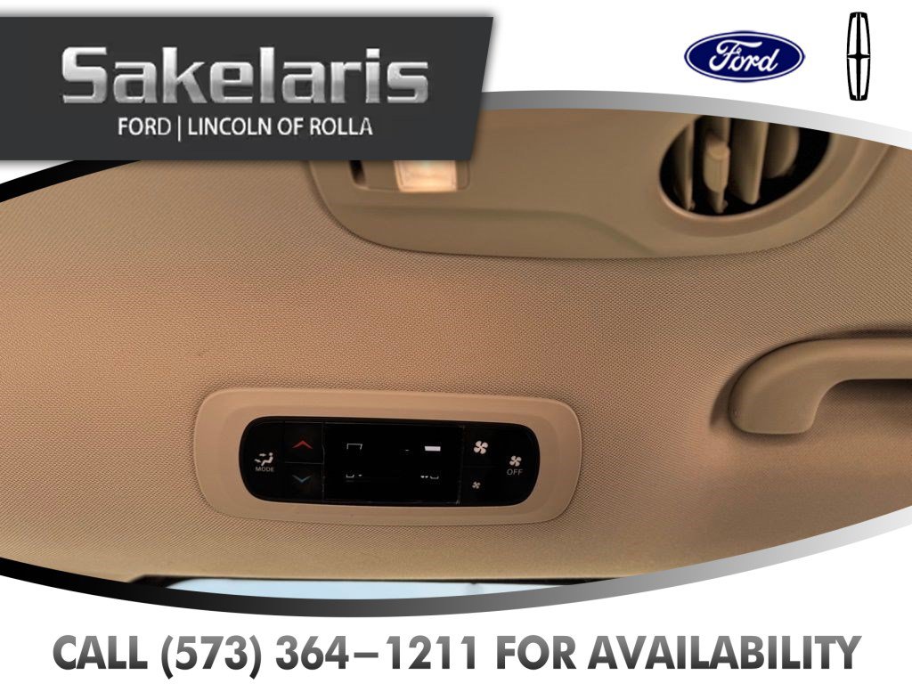 Used 2023 Chrysler Voyager LX FWD image 37