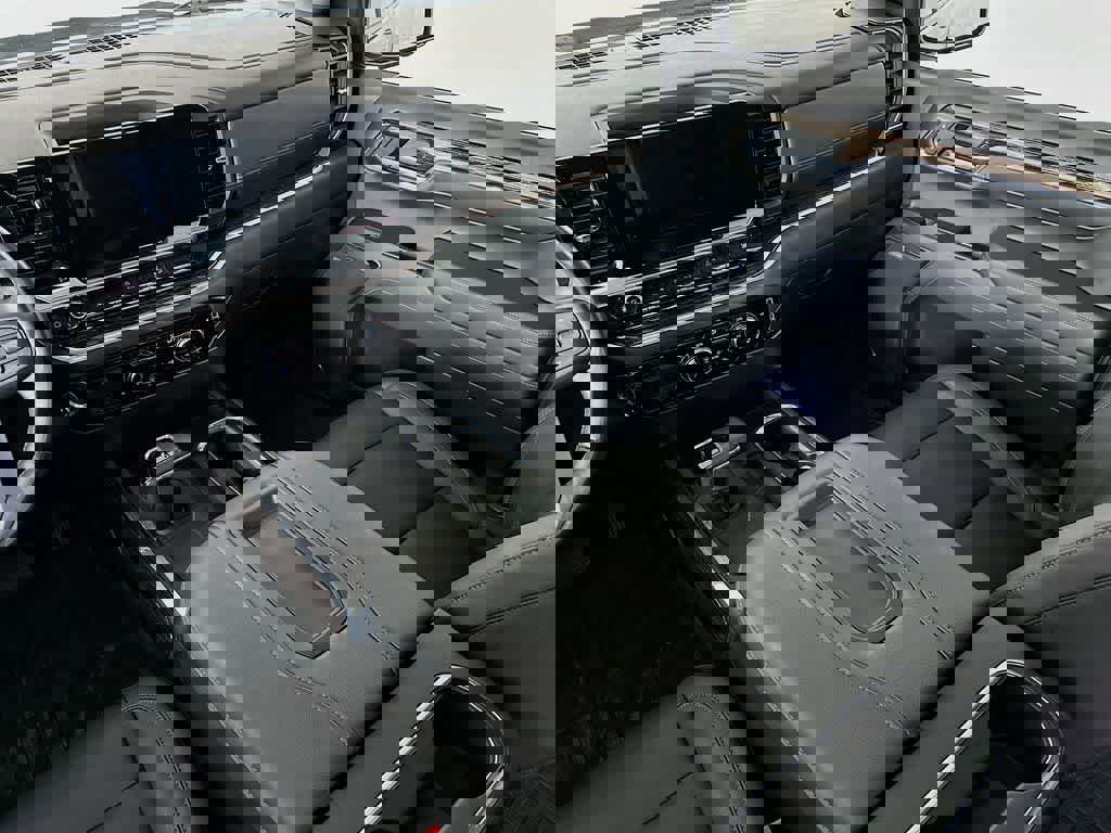 Used 2022 GMC Sierra 1500 Elevation w/ Elevation Premium Package image 14