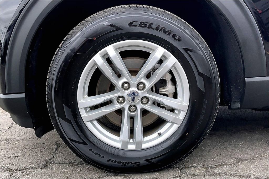 Certified 2024 Ford Explorer XLT w/ Equipment Group 202A image 8