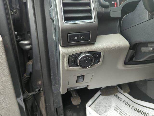 Certified 2022 Ford F250 XLT w/ XLT Premium Package AWD/4WD image 28