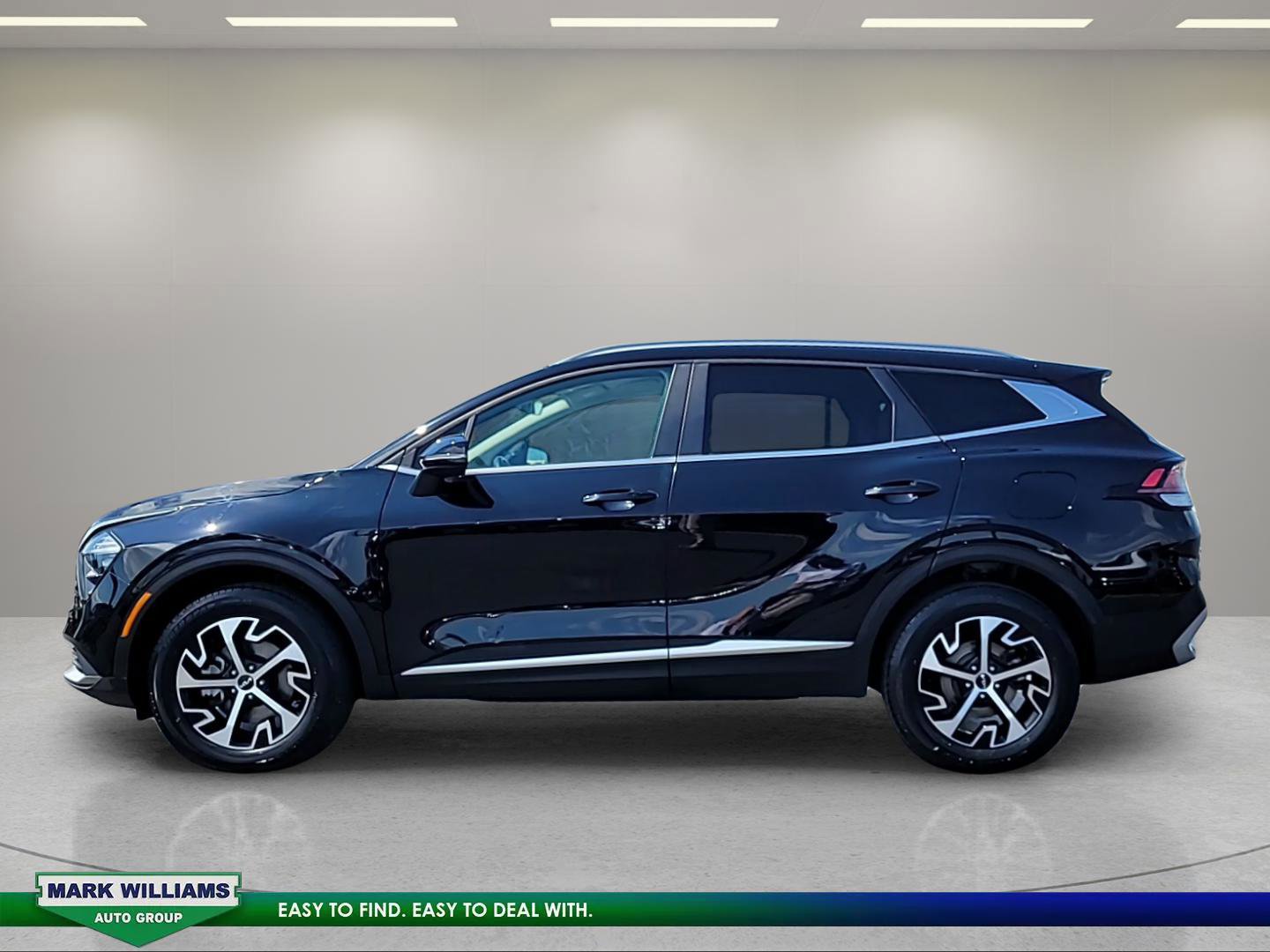 Used 2023 Kia Sportage EX AWD/4WD image 2