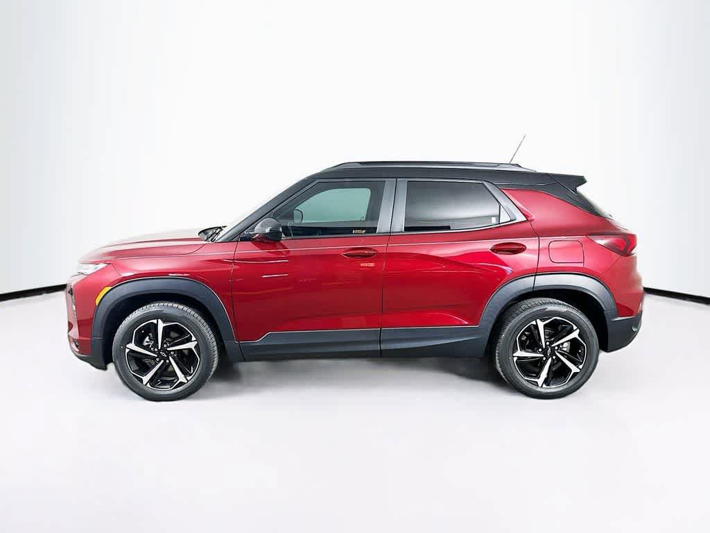Used 2023 Chevrolet TrailBlazer RS w/ Sun and Liftgate Package AWD/4WD image 3