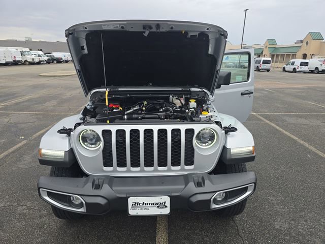 Used 2023 Jeep Gladiator Sport image 10