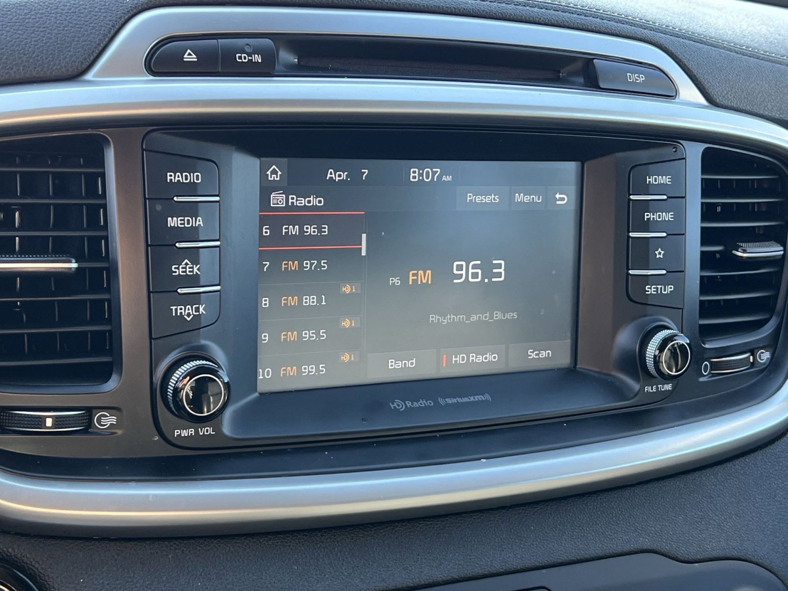 Used 2019 Kia Sorento EX image 18