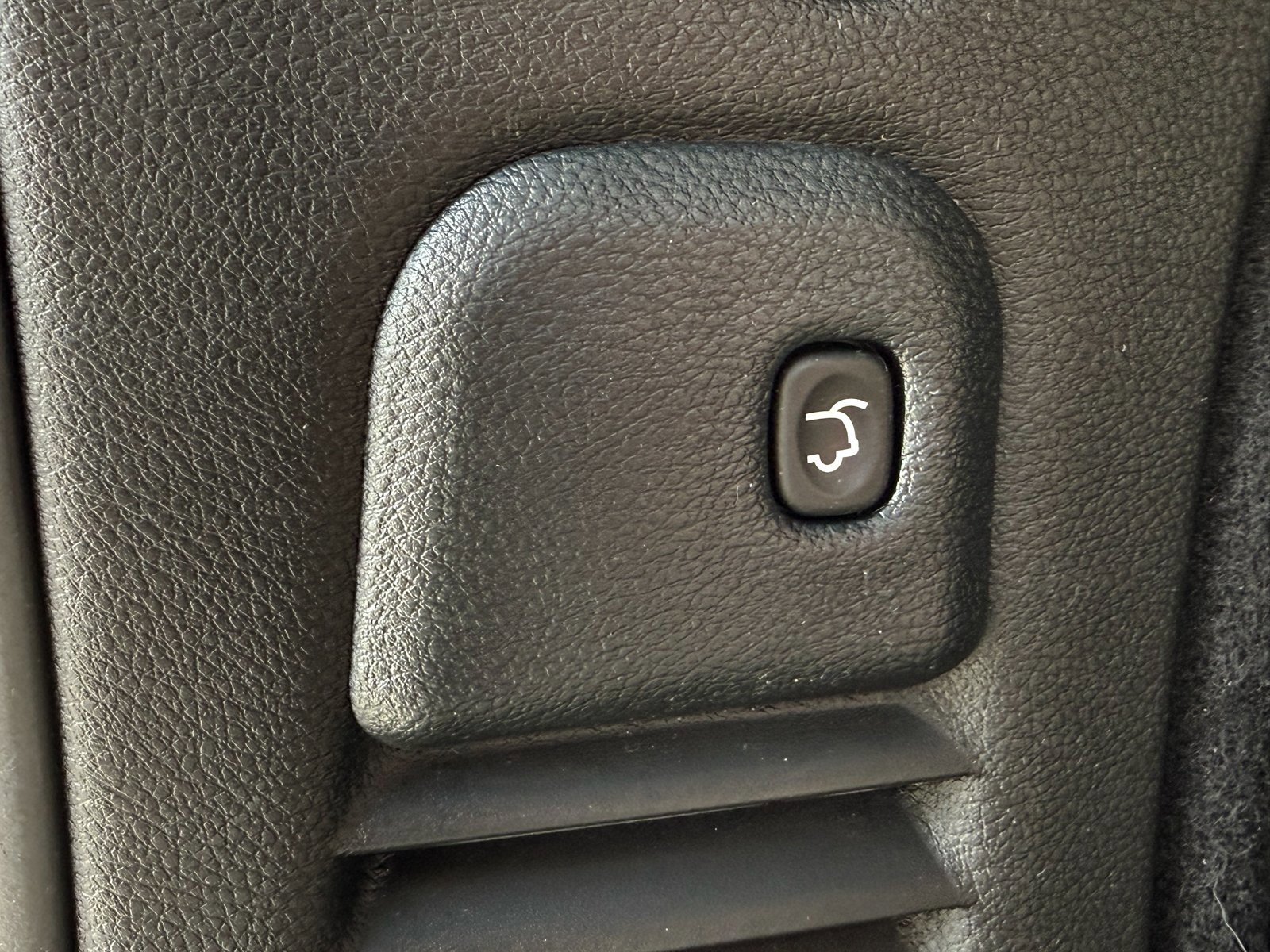 Used 2020 Dodge Durango GT image 14