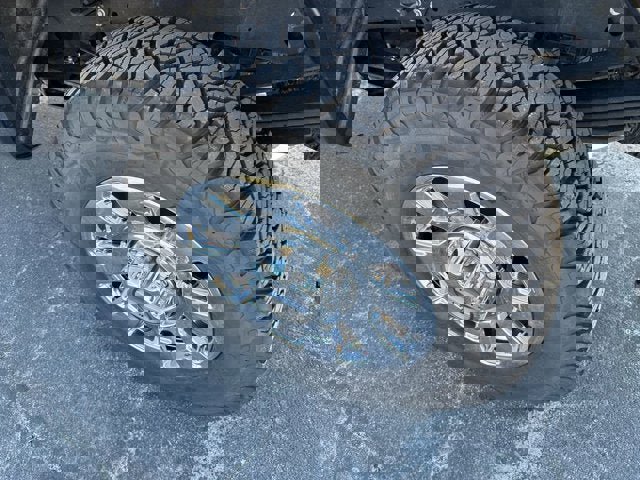 Certified 2023 Ford F350 Lariat w/ Chrome Package image 18