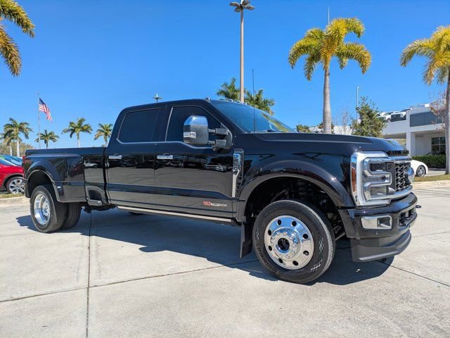Certified 2025 Ford F450 Platinum w/ Platinum Plus Package image 7