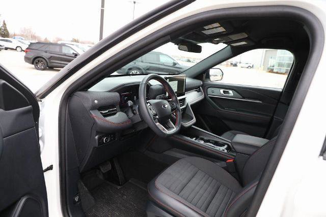 Certified 2025 Ford Explorer ST-Line image 22