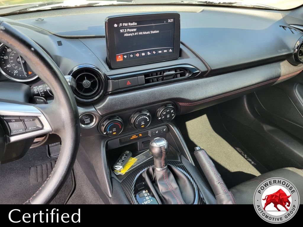 Used 2018 MAZDA MX-5 Miata Club RWD image 19