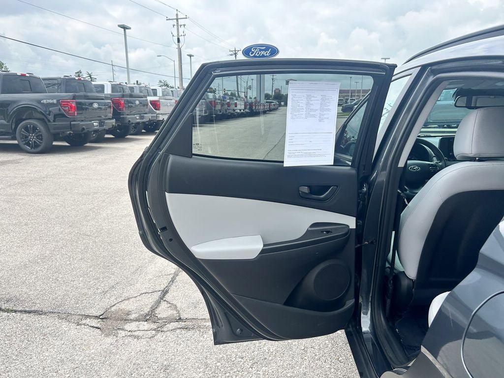 Used 2022 Hyundai Kona SEL AWD/4WD image 15