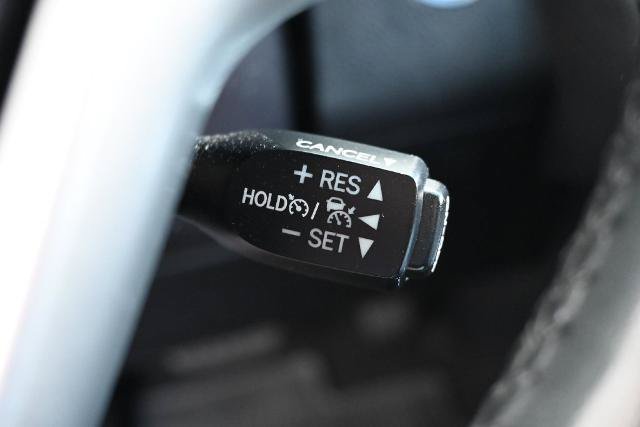 Used 2019 Toyota Highlander XLE AWD/4WD image 35