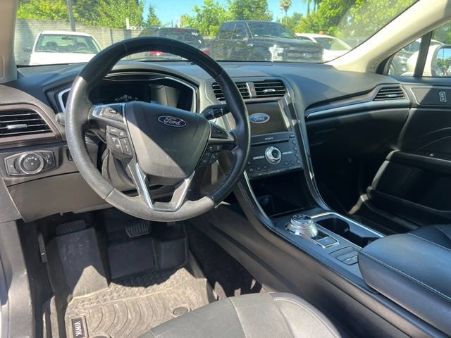 Certified 2019 Ford Fusion Energi Titanium FWD image 9