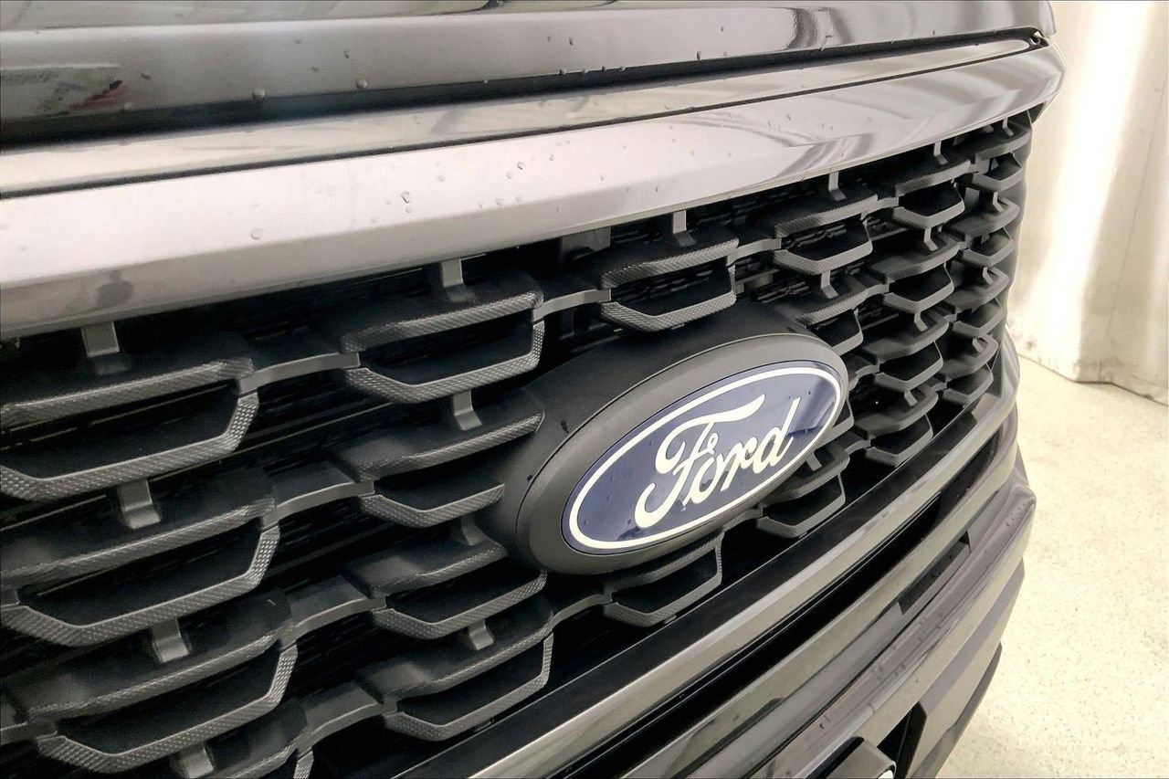 Certified 2025 Ford F150 STX w/ Equipment Group 200A image 31