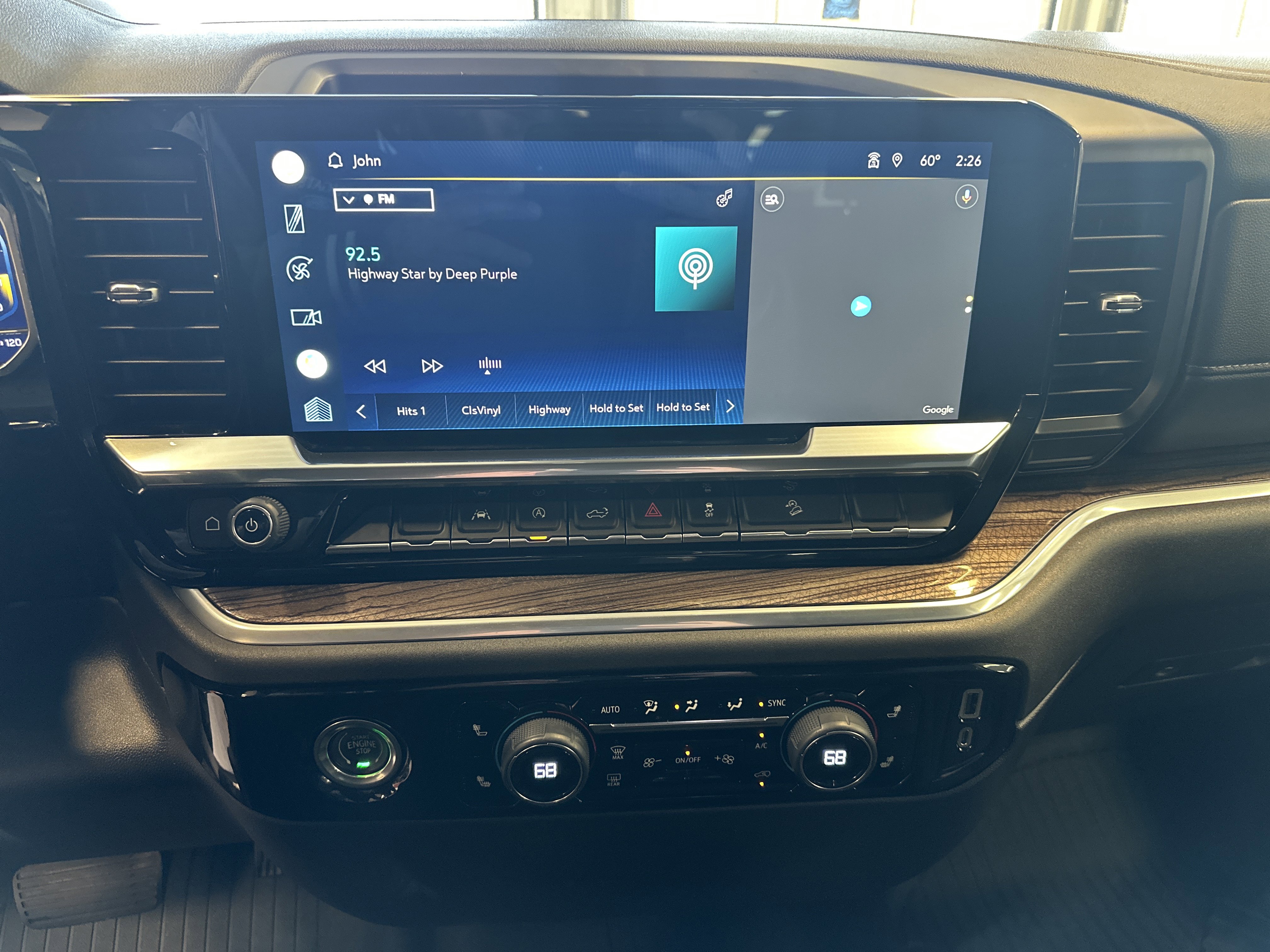 Used 2022 Chevrolet Silverado 1500 RST image 3