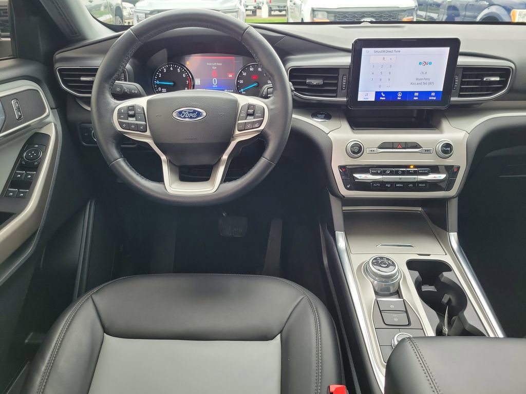 Certified 2022 Ford Explorer XLT w/ Equipment Group 202A image 12