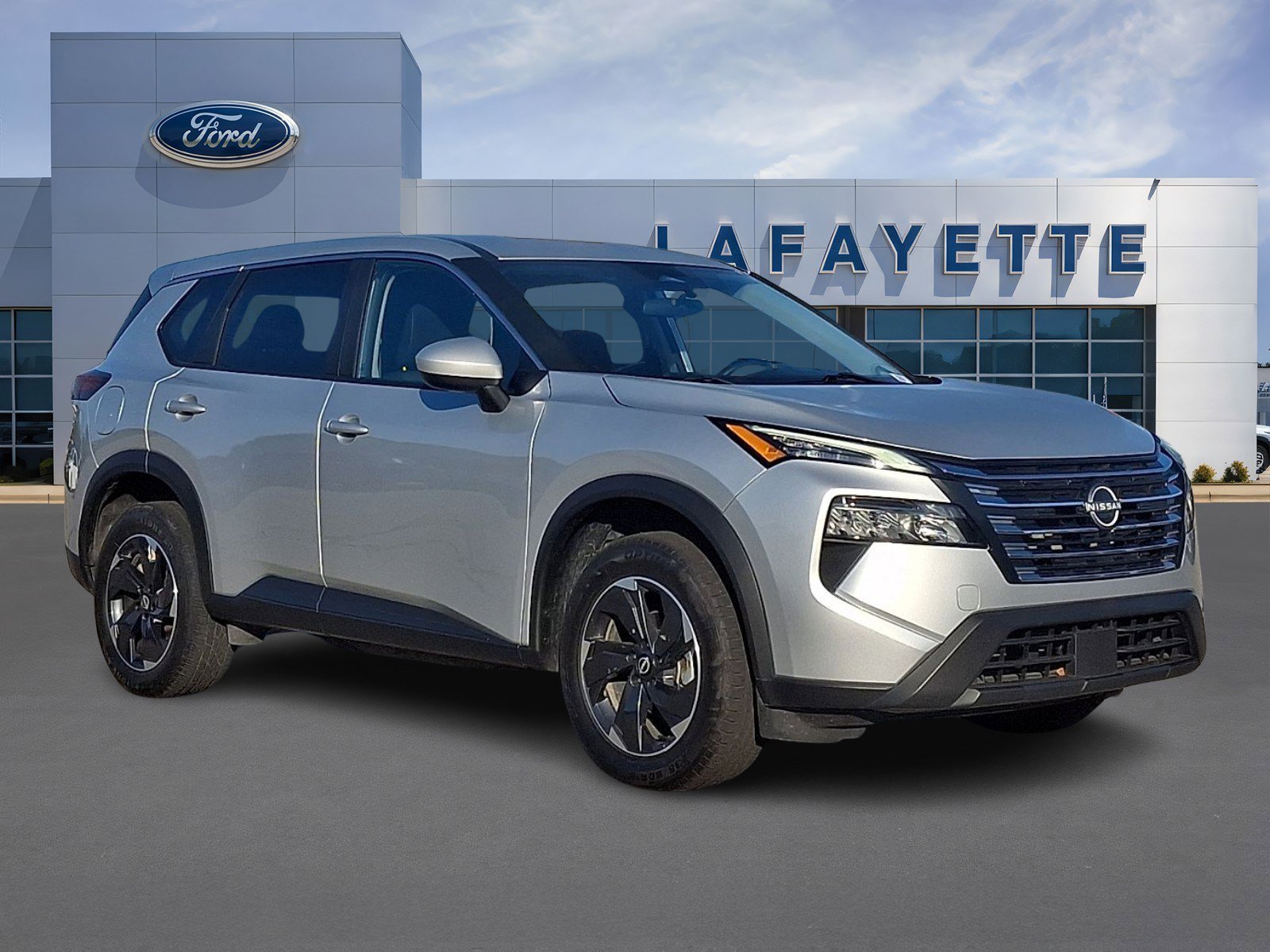 Used 2024 Nissan Rogue SV AWD/4WD image 1