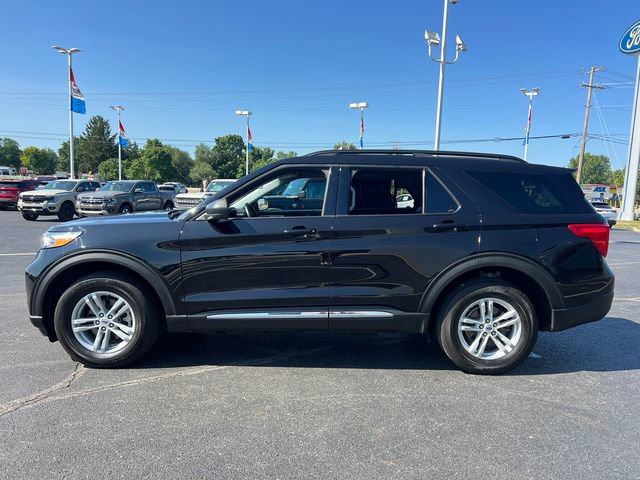 Certified 2024 Ford Explorer XLT w/ Equipment Group 202A AWD/4WD image 4