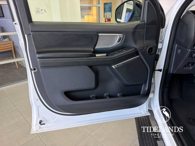 Certified 2025 Ford Expedition Platinum AWD/4WD image 13