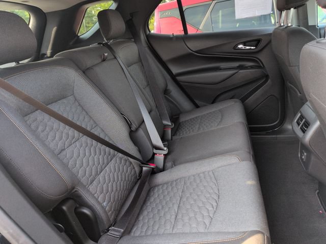 Used 2020 Chevrolet Equinox LT w/ Driver Convenience Package AWD/4WD image 17