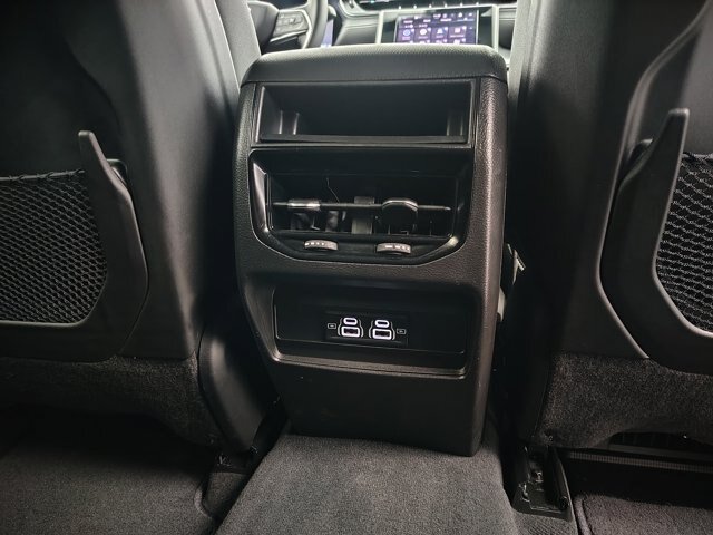 Used 2023 Jeep Grand Cherokee Laredo AWD/4WD image 27