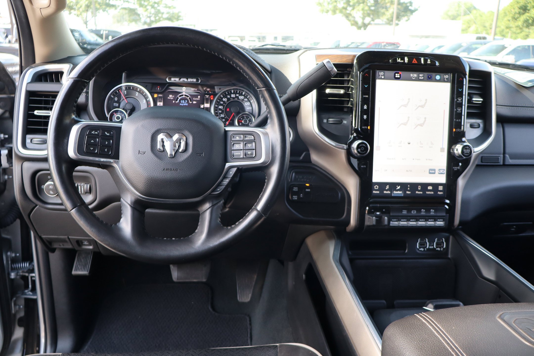 Used 2022 RAM 3500 Laramie AWD/4WD image 21