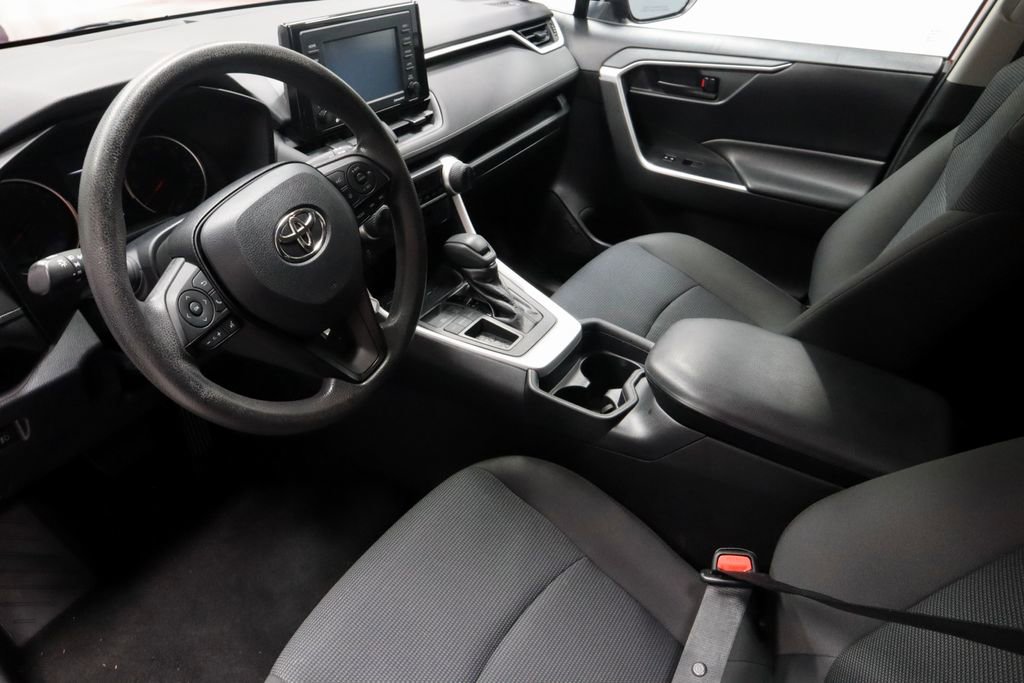 Used 2020 Toyota RAV4 LE w/ Carpet Mat Package FWD image 22