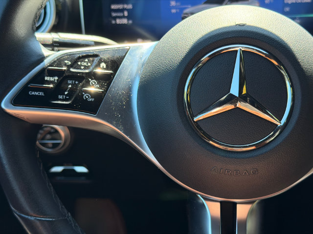 Used 2022 Mercedes-Benz C 300 4MATIC Sedan image 28