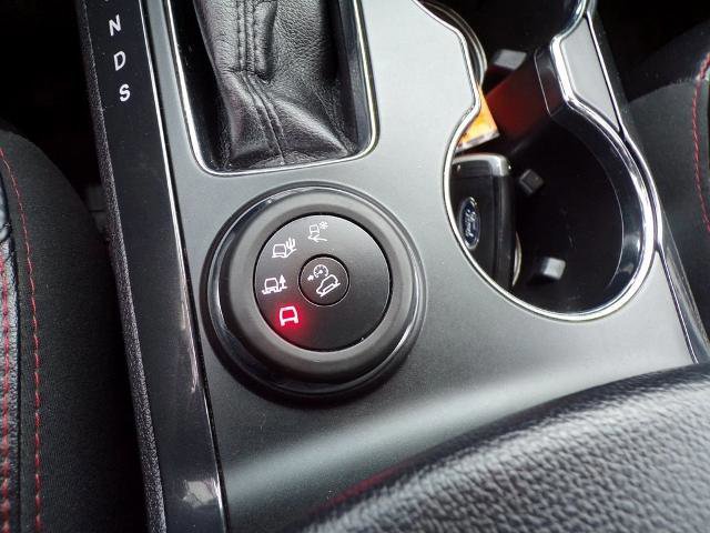 Certified 2018 Ford Explorer Sport w/ Equipment Group 401A image 22