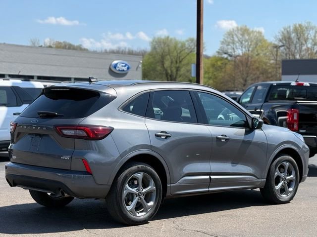 Certified 2023 Ford Escape ST-Line w/ Tech Pack #1 AWD/4WD image 34