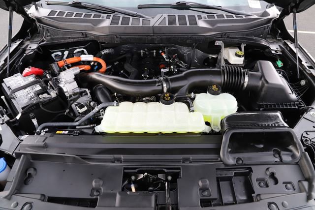 Certified 2025 Ford F150 Lariat w/ Equipment Group 502A High image 8