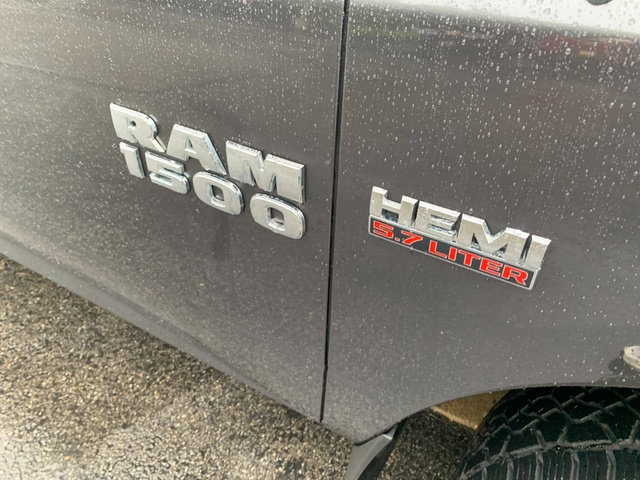 Used 2018 RAM 1500 Express AWD/4WD image 10