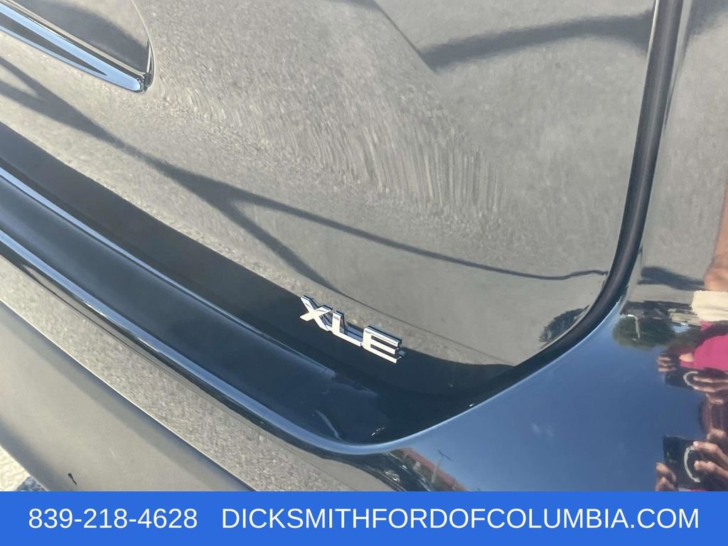 Used 2023 Toyota Highlander XLE image 8