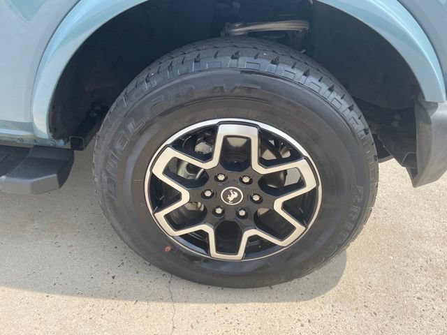 Certified 2022 Ford Bronco Outer Banks AWD/4WD image 2