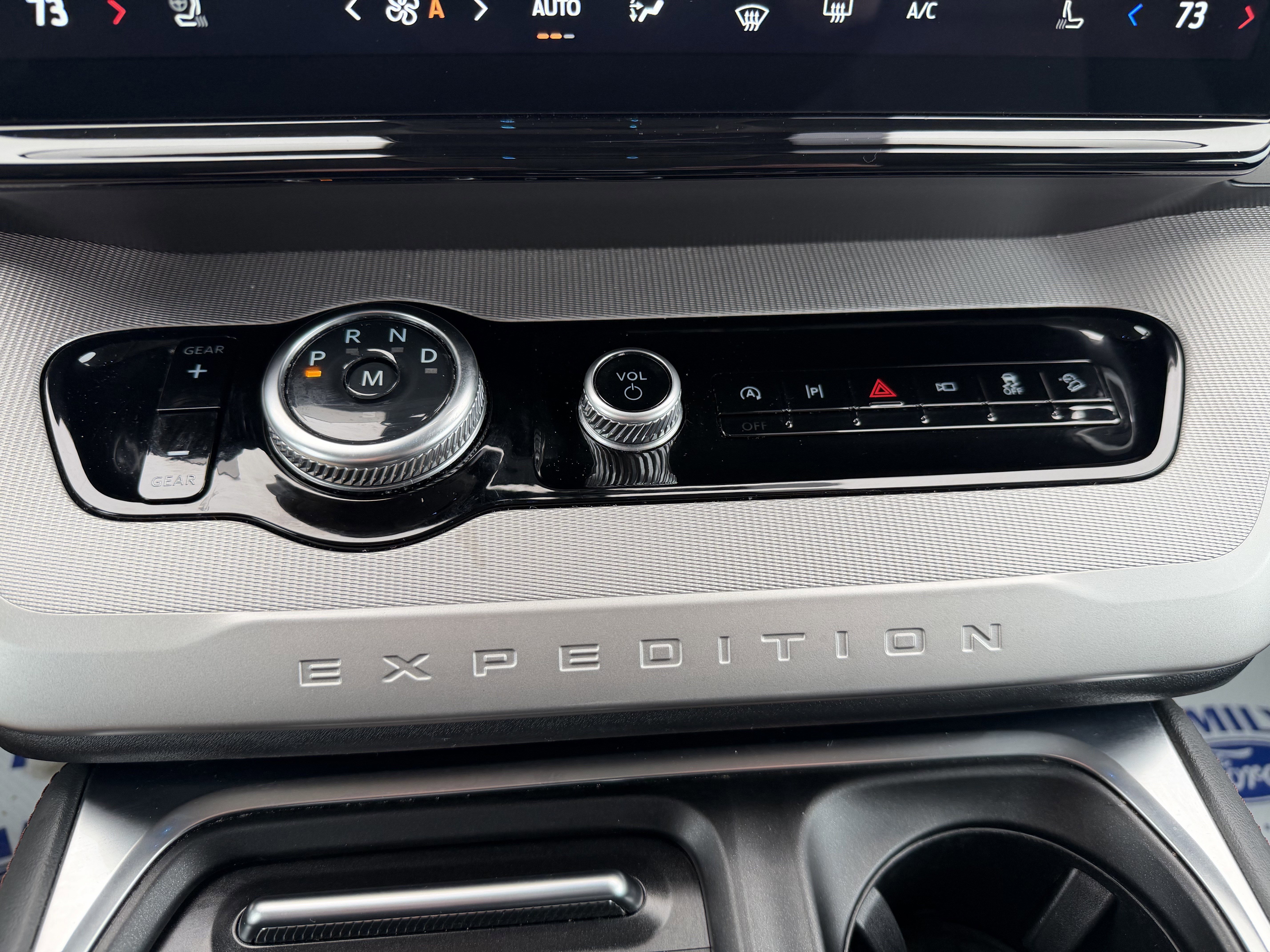 Certified 2025 Ford Expedition Active image 17