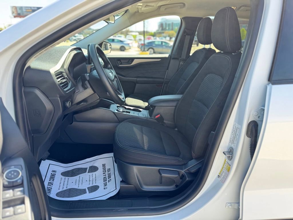 Certified 2025 Ford Escape Active AWD/4WD image 11