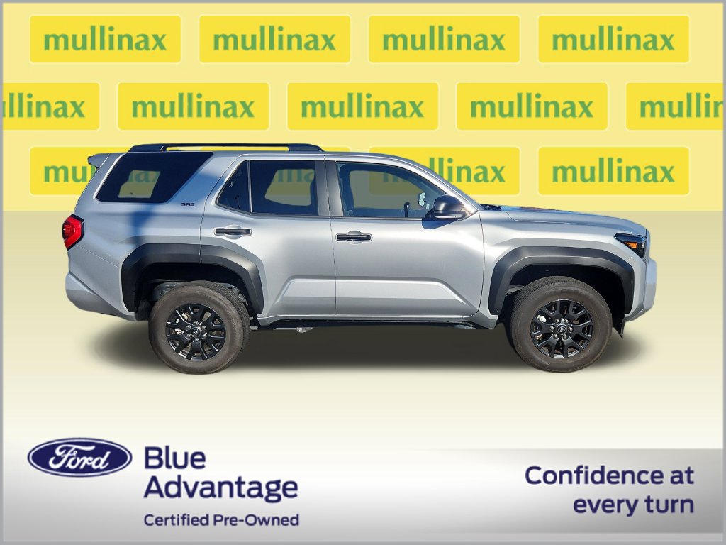 Used 2026 Toyota 4Runner SR5 AWD/4WD image 2