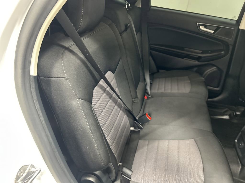 Certified 2020 Ford Edge SE image 27