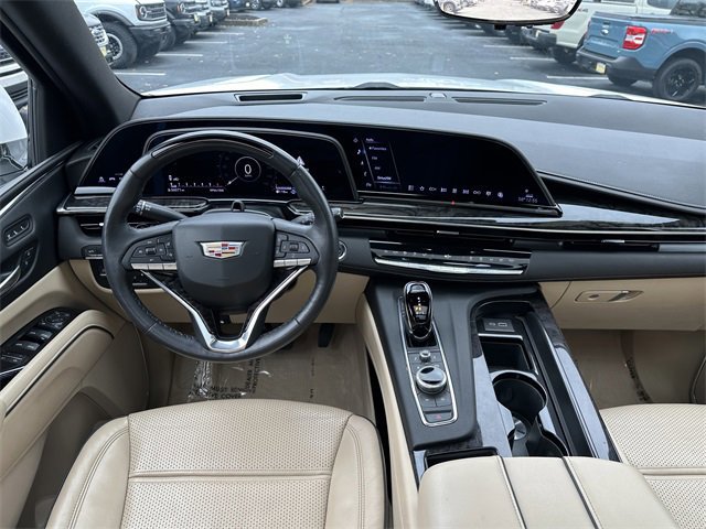 Used 2023 Cadillac Escalade ESV Premium Luxury w/ Performance Package image 15