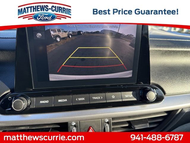 Used 2023 Kia Forte LXS image 17