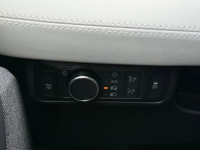 Certified 2022 Ford Mustang Mach-E Premium AWD/4WD image 23