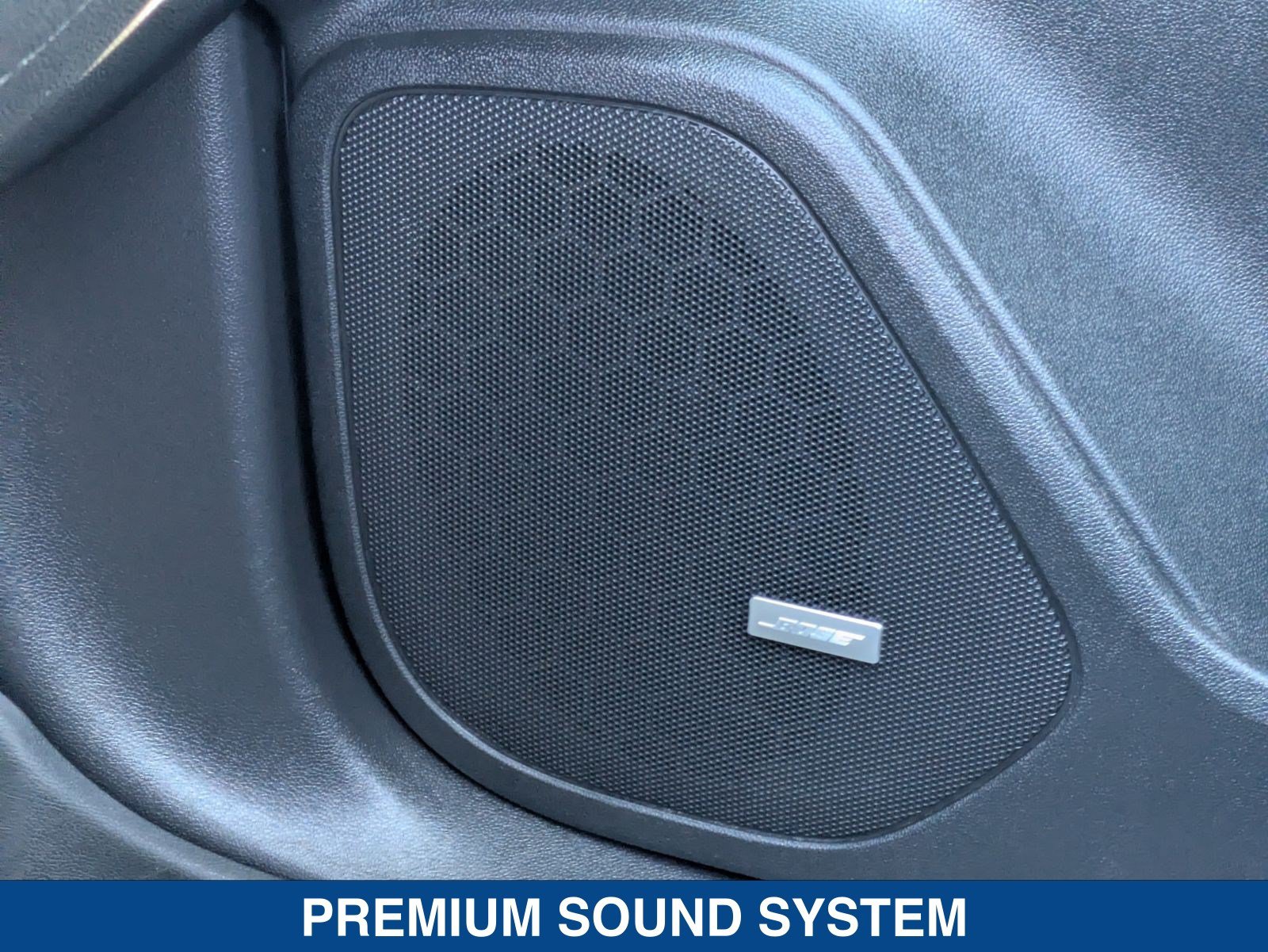 Used 2022 Chevrolet Blazer LT w/ Sound & Technology Package FWD image 26