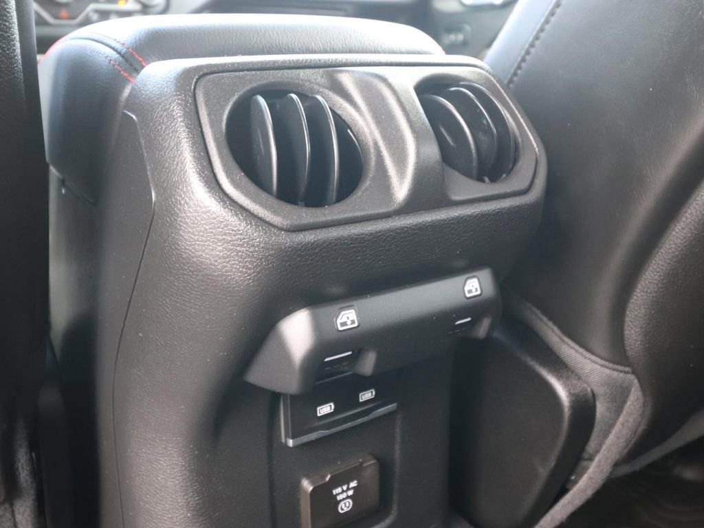Used 2024 Jeep Wrangler Unlimited Rubicon image 15