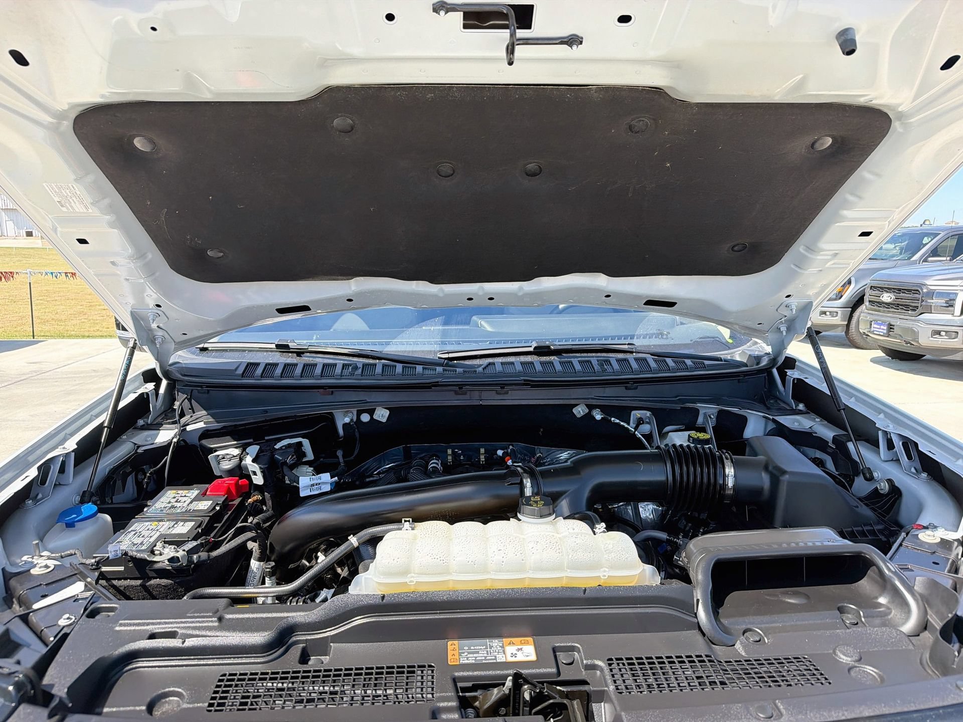 Certified 2025 Ford Expedition Active RWD image 33