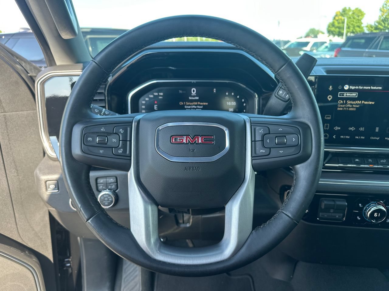 Used 2025 GMC Sierra 1500 SLT AWD/4WD image 25